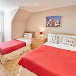 Host & Stay - Sea View 44