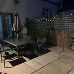 Award Winning Pet Friendly Paddock Cottage