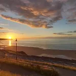 Annie\'S Cottage , Whitby . Beautiful Sea Views