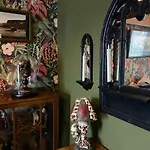 Dracula Rooms