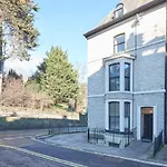 Host & Stay - Sandpiper Apartment