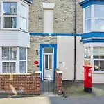 Host & Stay - The Old Post Office