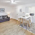 Apartment 1 - Khyber Lodge Apartments