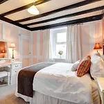 Harriet Hannahs Cottage