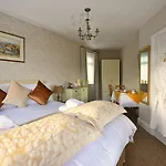Glen View B & B