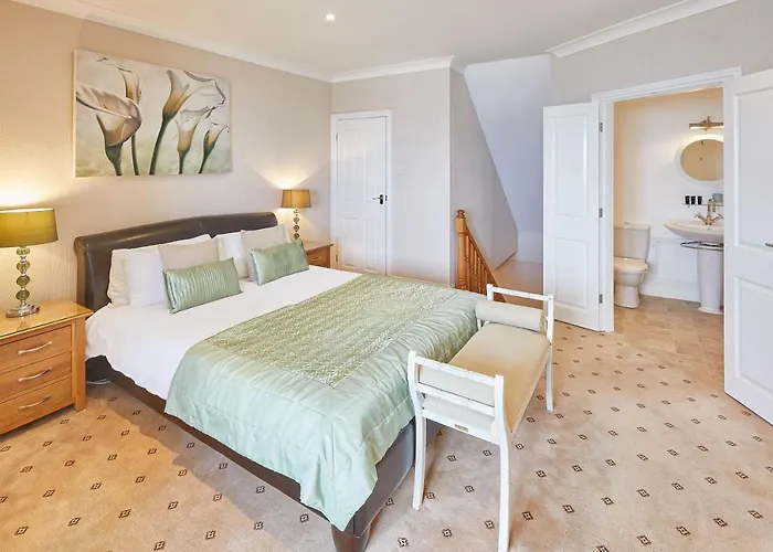 Host & Stay - Sea View 44
