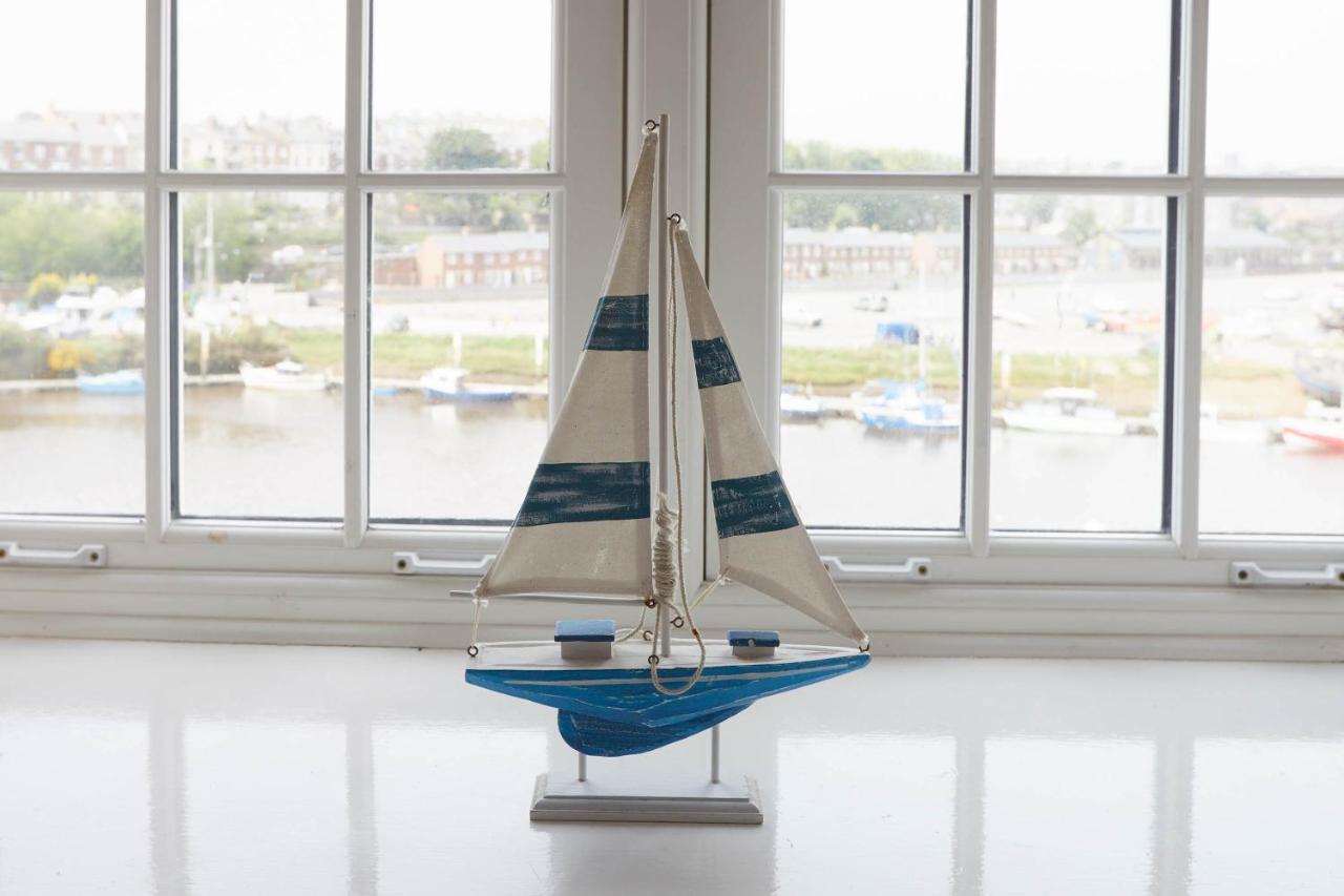 Host & - Seal Watch Apartment