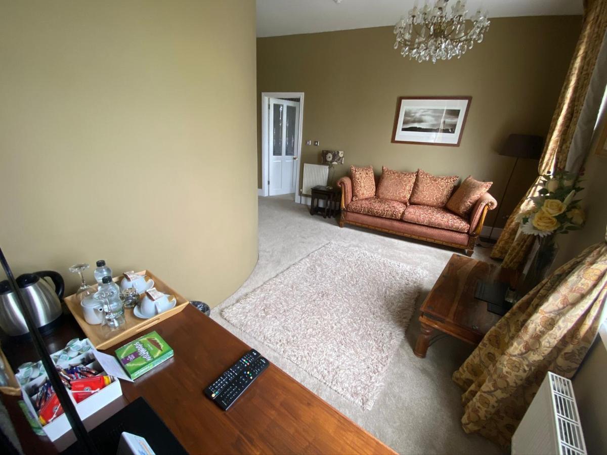 Crescent Garden House Bed & Breakfast