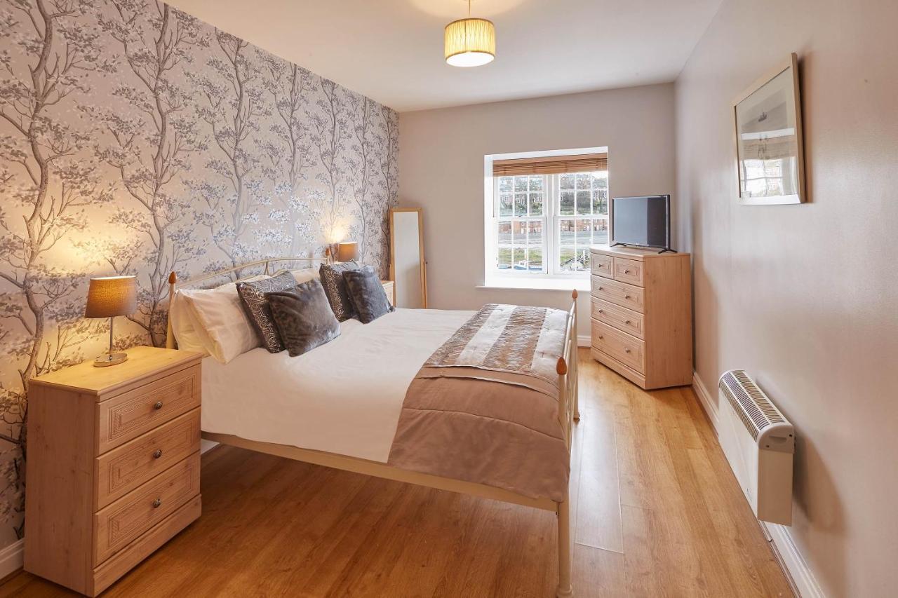 Host & - Seal Watch Apartment *