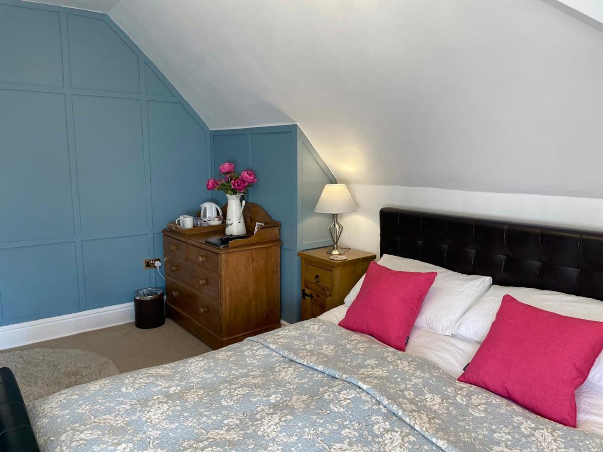 Guest house Overdale And Free Parking 4*