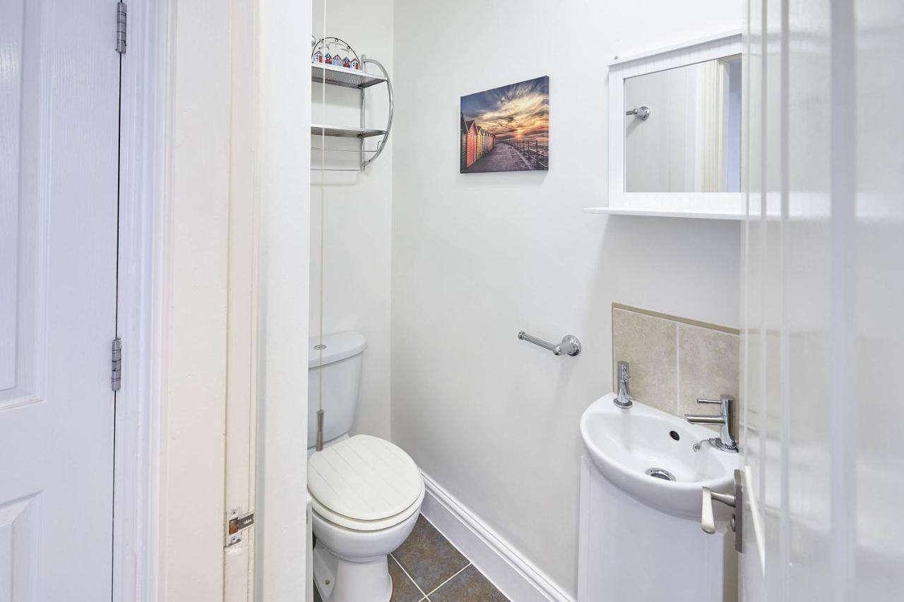 Host & - The Pearl Apartment
