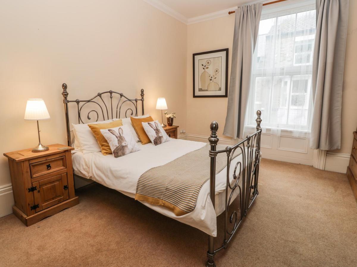 Flat 4 *