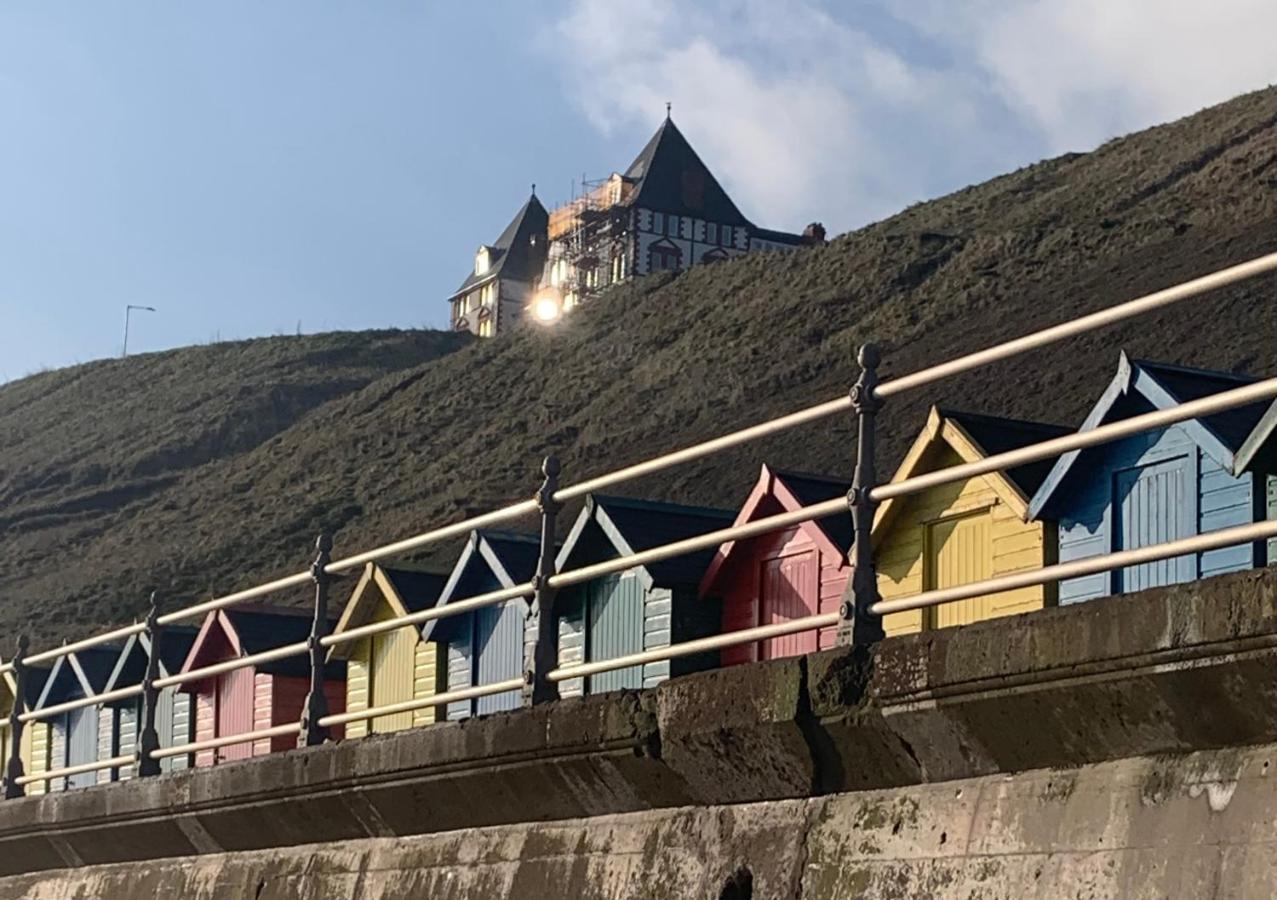 Elysium Holiday Lets - Elysium Suite, Stunning By The Beach * Whitby