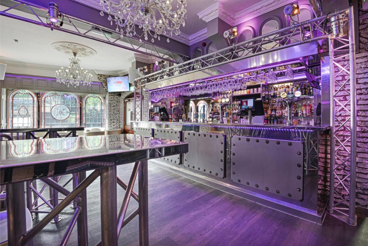 The George Whitby