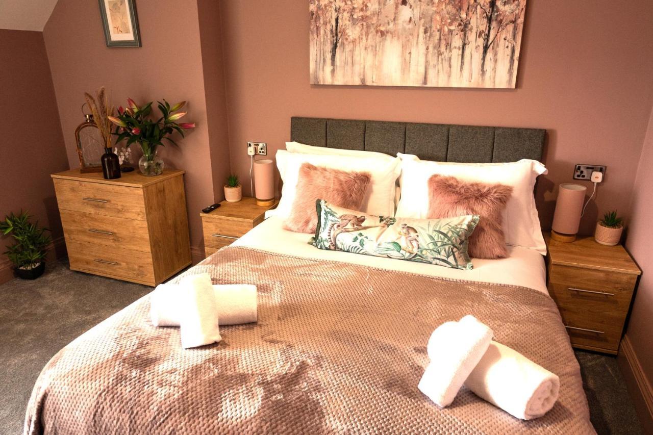 Elysium Holiday Lets - Elysium Suite, Stunning By The Beach