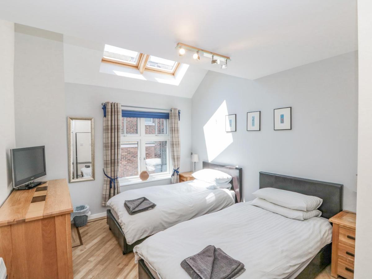 Harbour Apartment *
