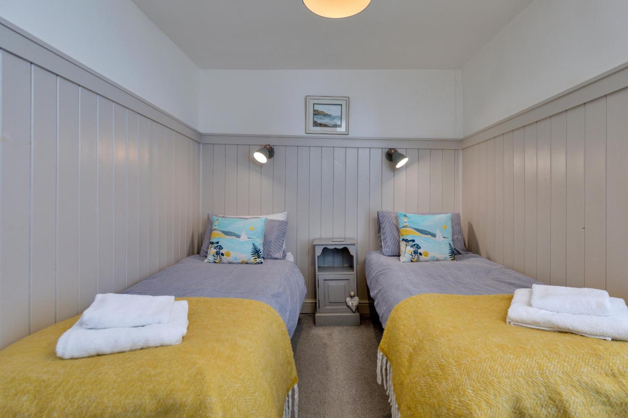Finest Retreats - The Gulls Nest * Whitby