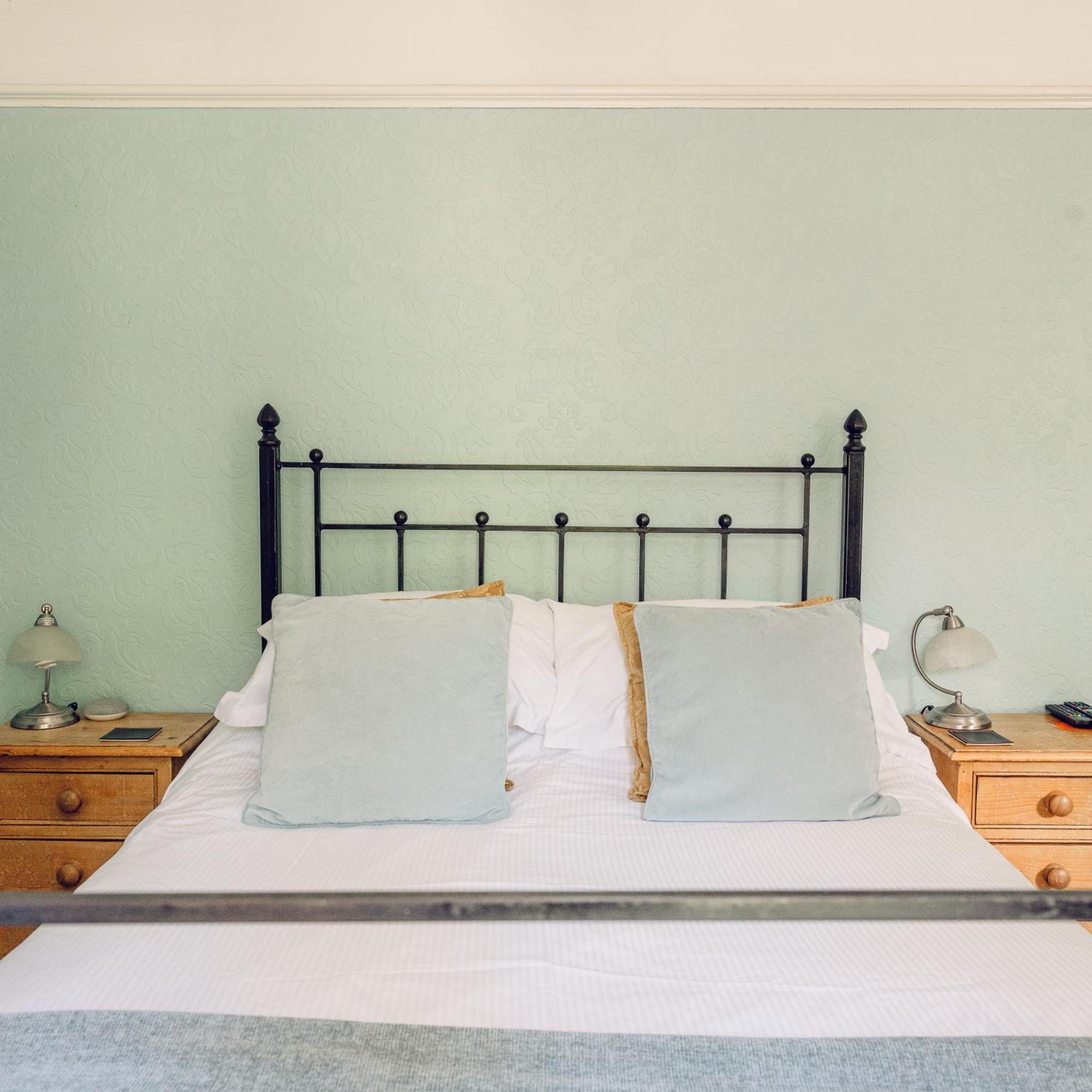Broomfield House 3*