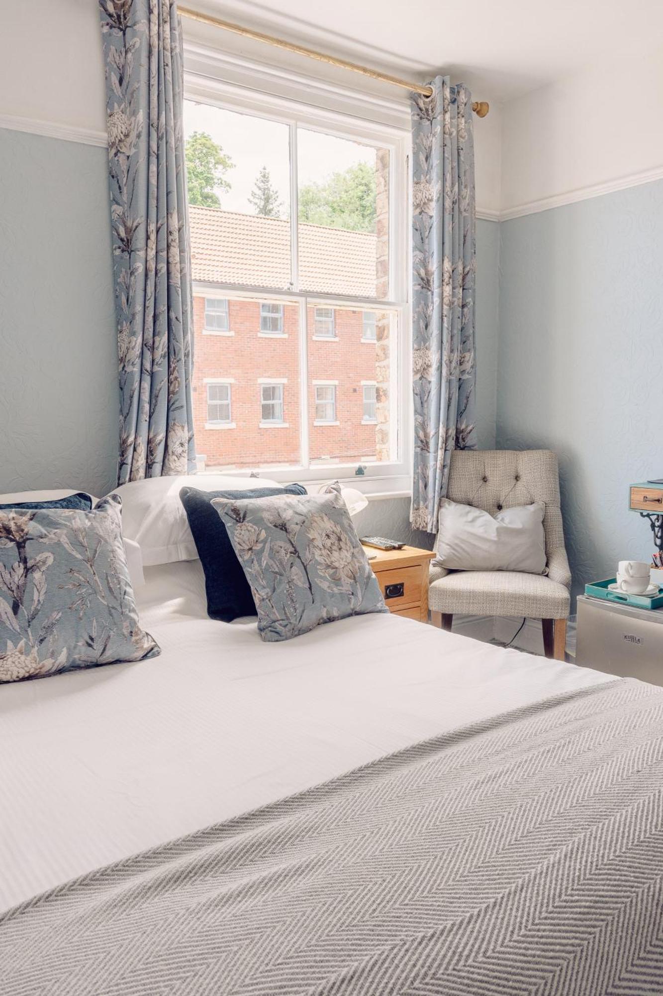 Broomfield House Guest house