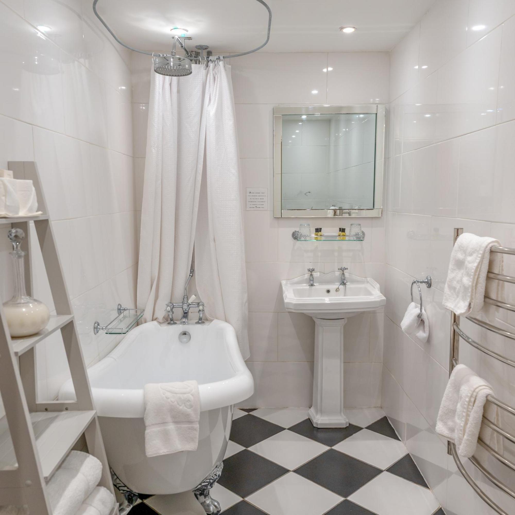 Broomfield House Guest house 3*