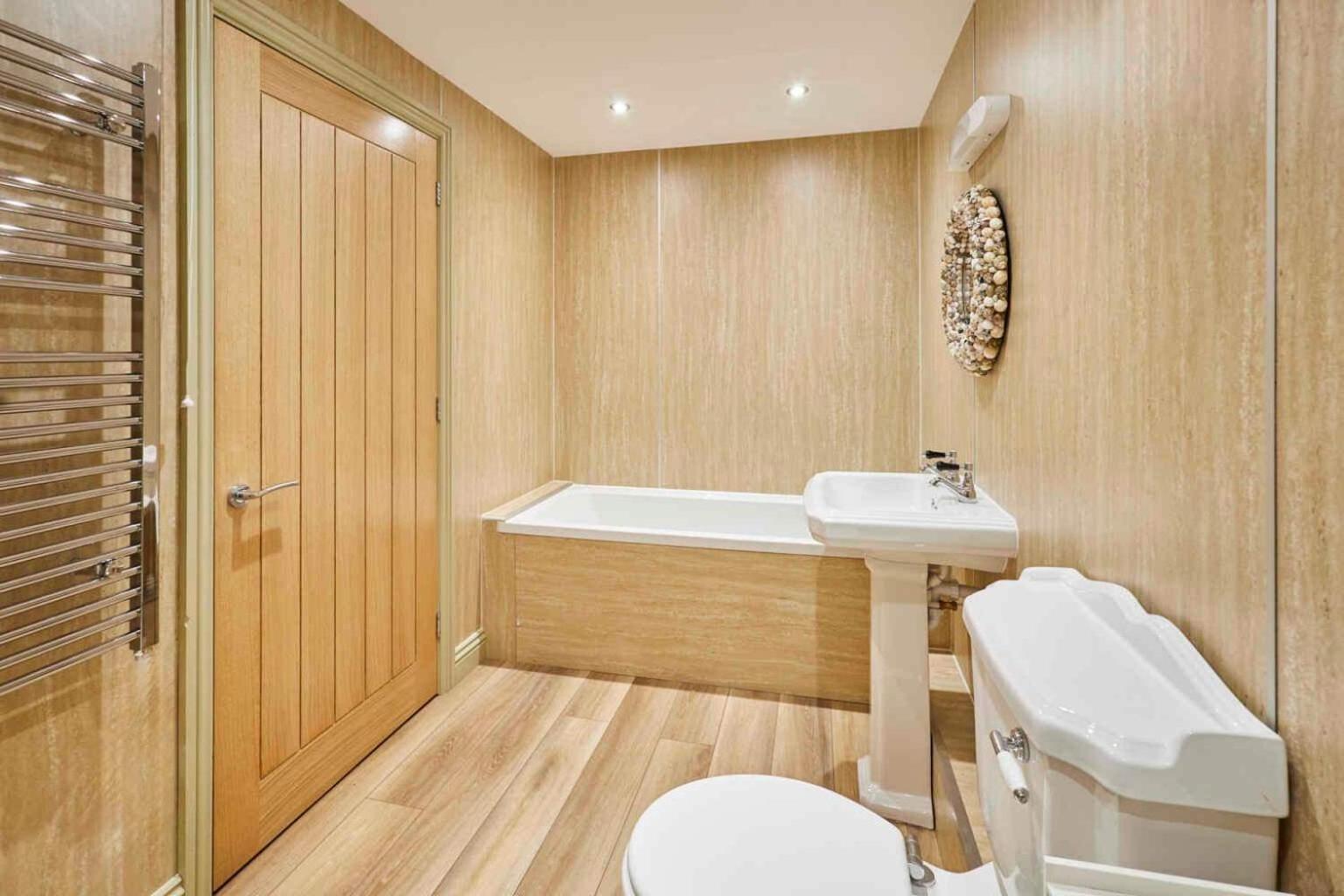 Host & - St Mary's Riverside Apartment *