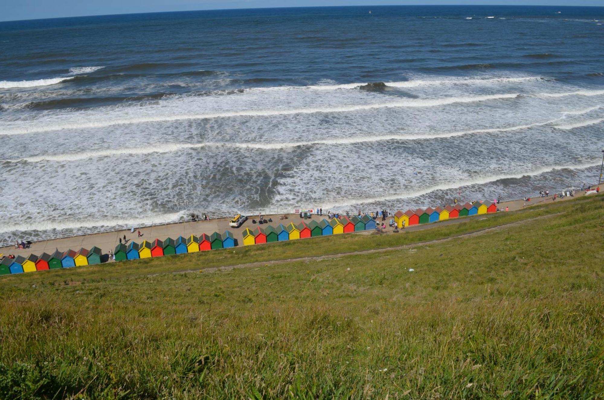 Seaview Large Flat Ideal For Two Families Whitby