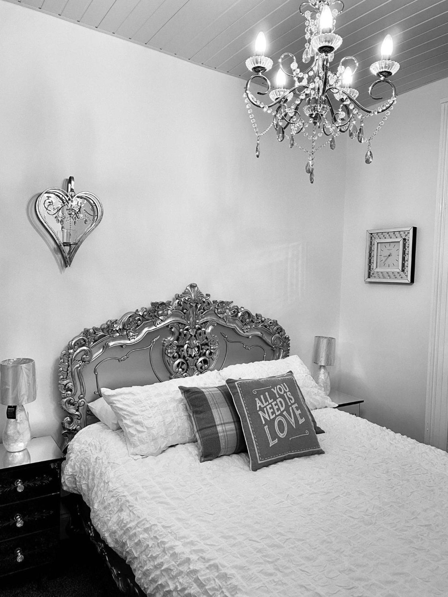 Ugthorpe Lodge Hotel *