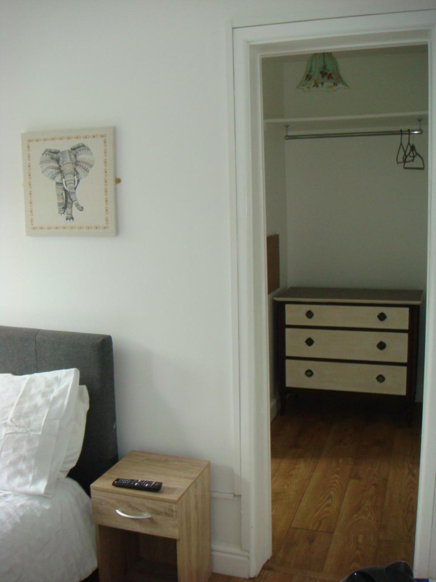 Salmon Leap Hotel 3*