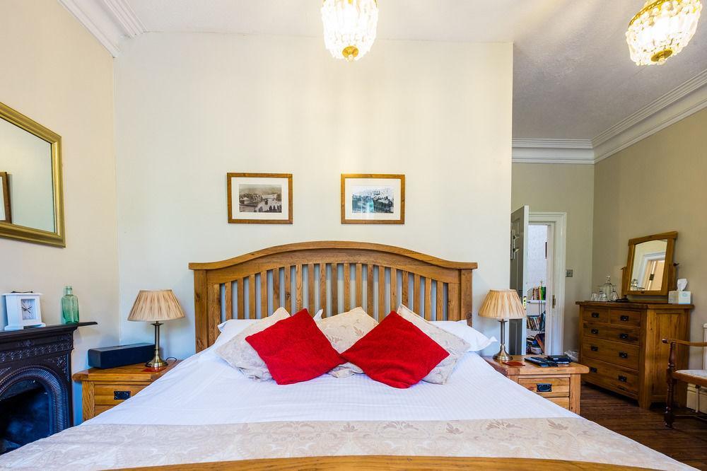 Broomfield House Guest house 3*