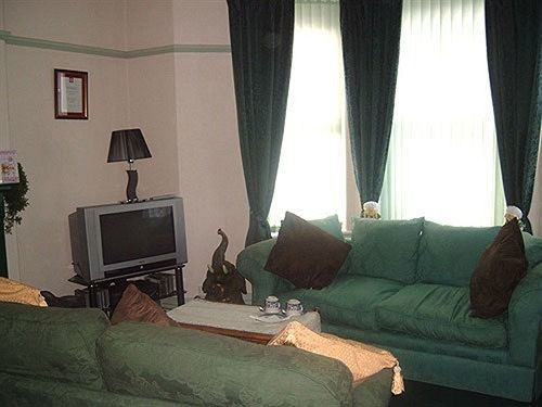 Rosewood 3* Whitby