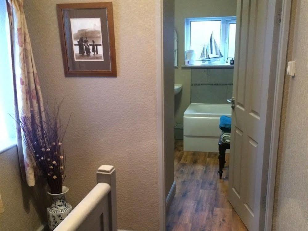 Dove Tree House 3*
