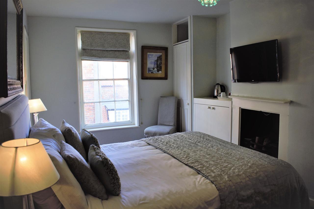 White Horse & Griffin Hotel 3*