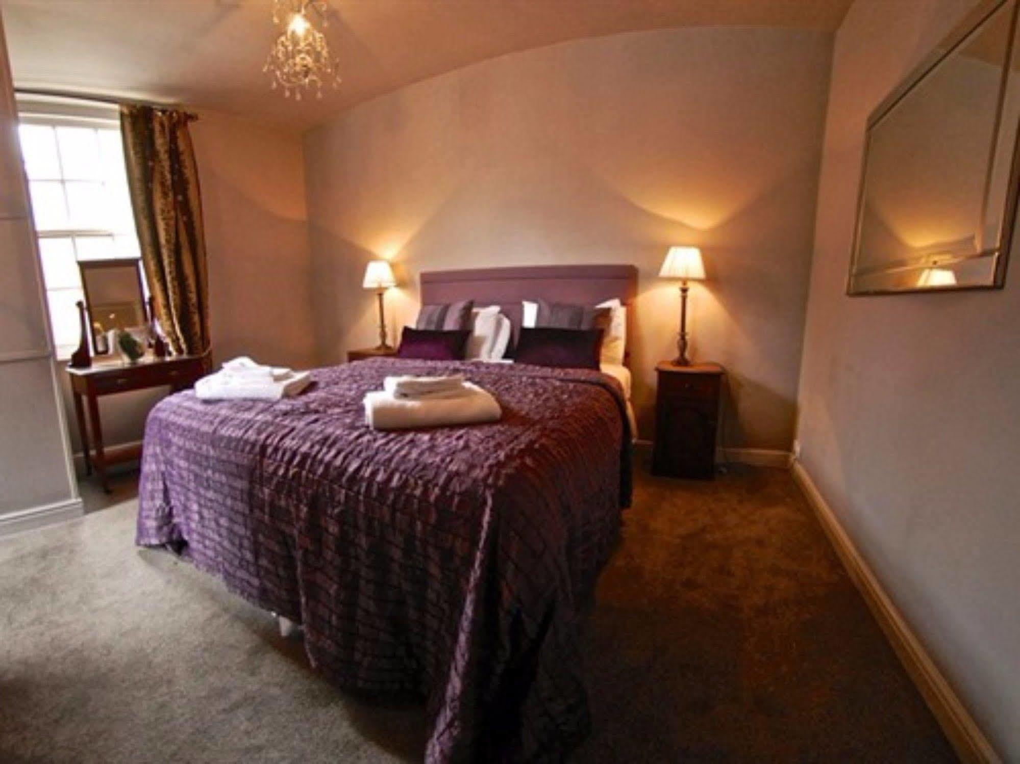 Hotel White Horse & Griffin 3*