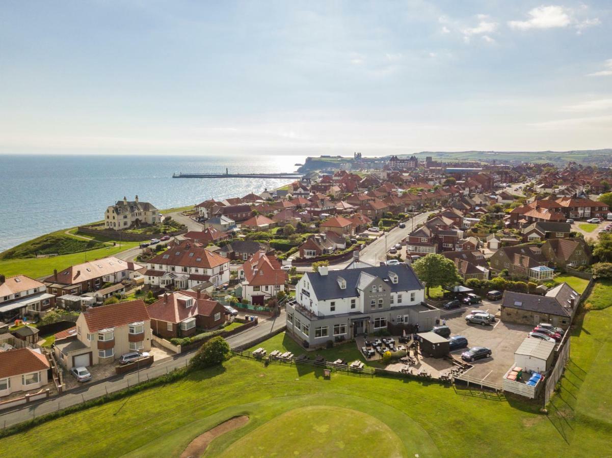 The White House Inn - Whitby Inn