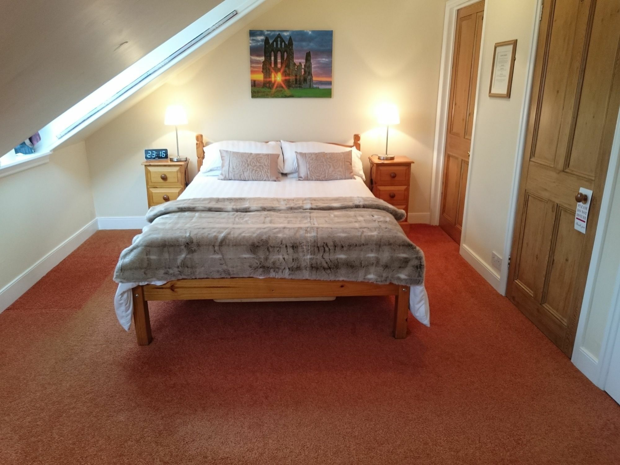 The Lansbury - 3* Whitby