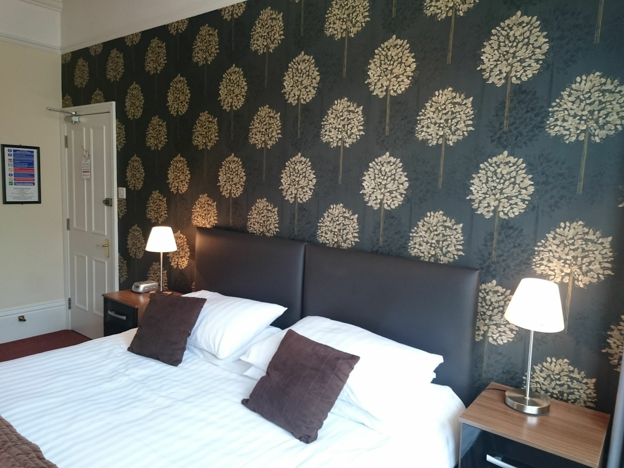 The Lansbury - Guest house Whitby