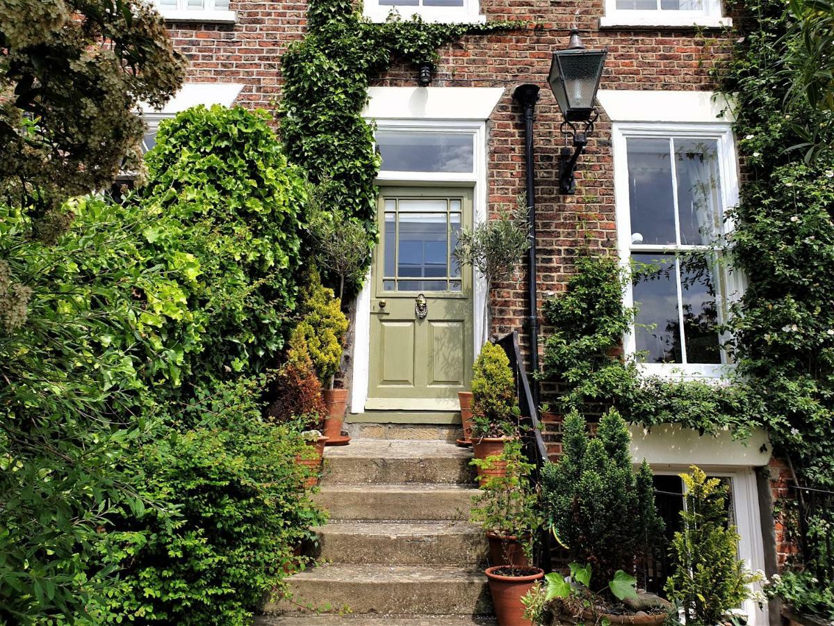 Bed & Breakfast Saint Hilda's House 5*
