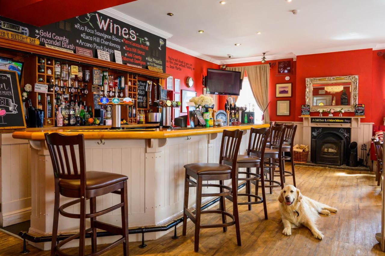 The White House Inn - Whitby Inn 4*