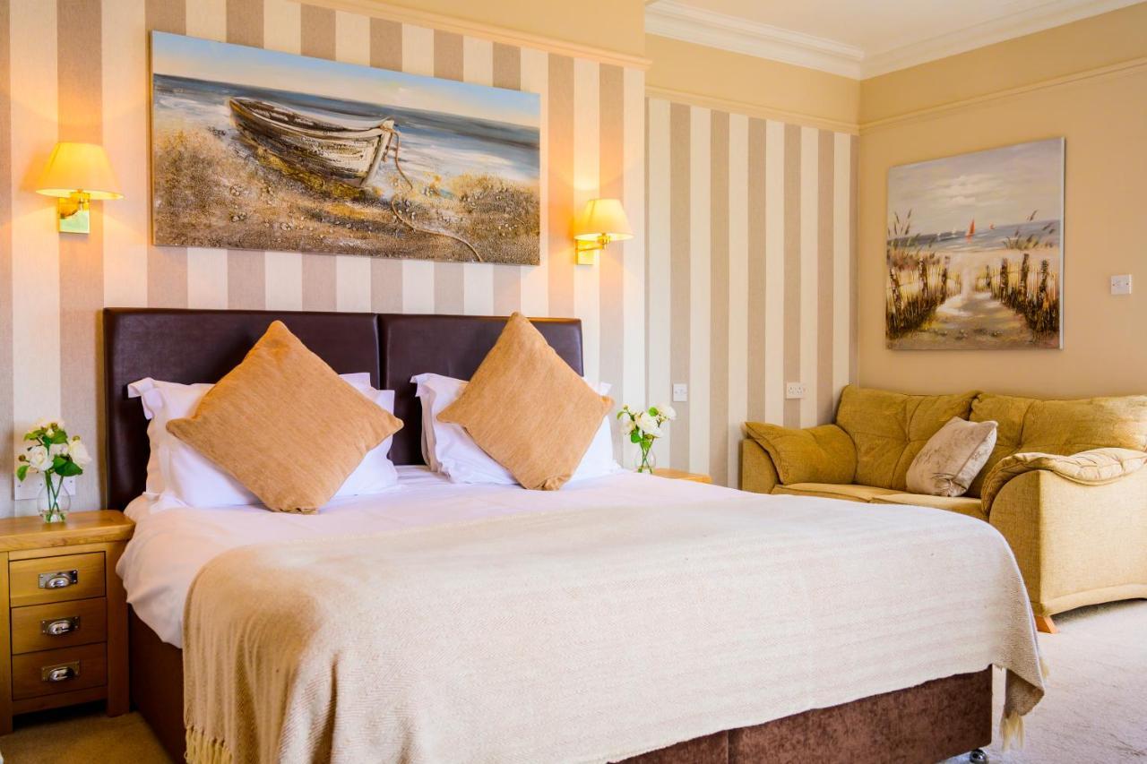 The White House Inn - Whitby Inn Whitby