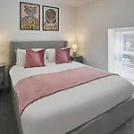 Host & Stay - 4 The Mount