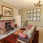 20A St Hilda\'S