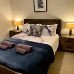 The Old Bakery - Luxury Three Bed House With Roof Terrace