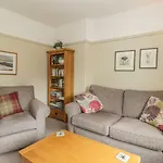 Stakesby House Apartment 3