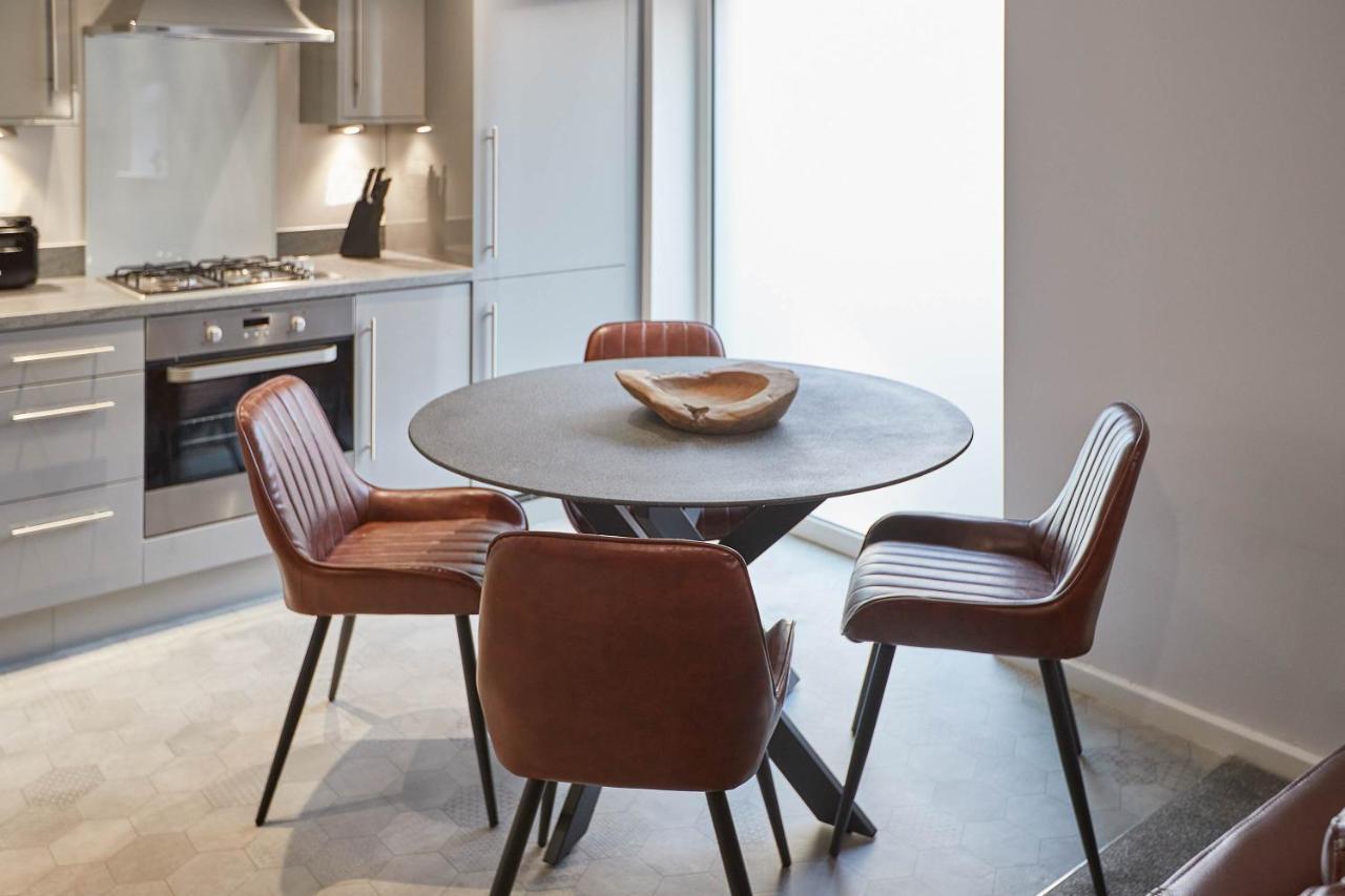 Host & - Bagdale Rise Apartment *