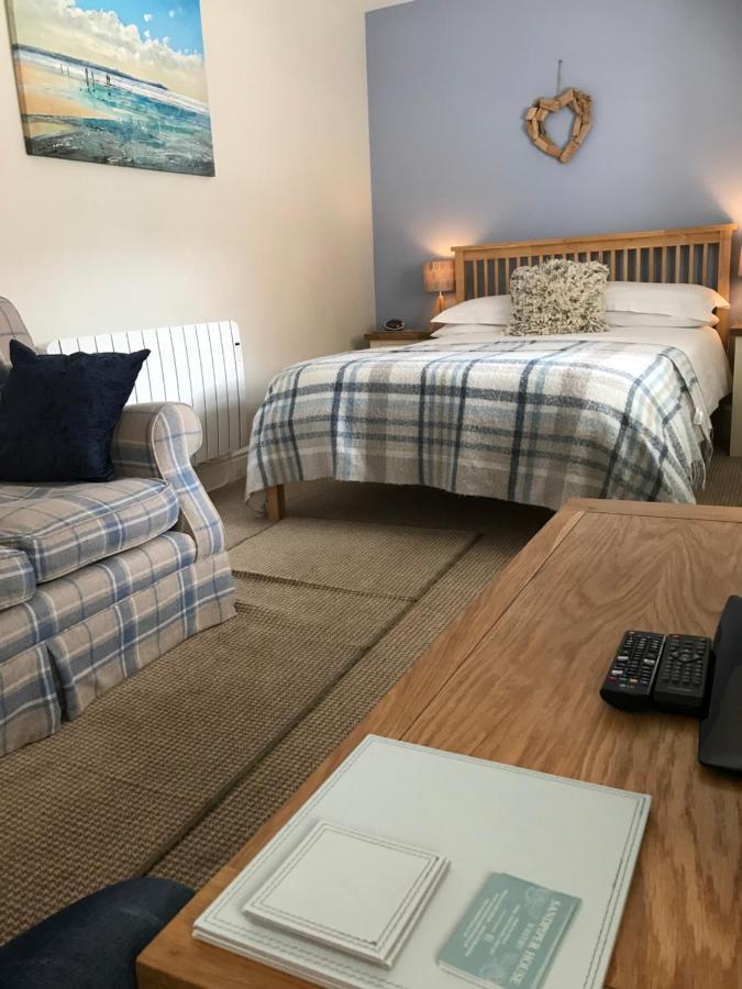 Elizabeth House 2*