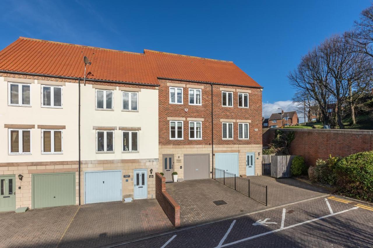Sugar Reef: Modern Garden House With Ev Charging Near * Whitby