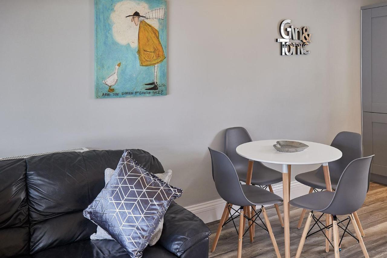 Apartment 4, Khyber *