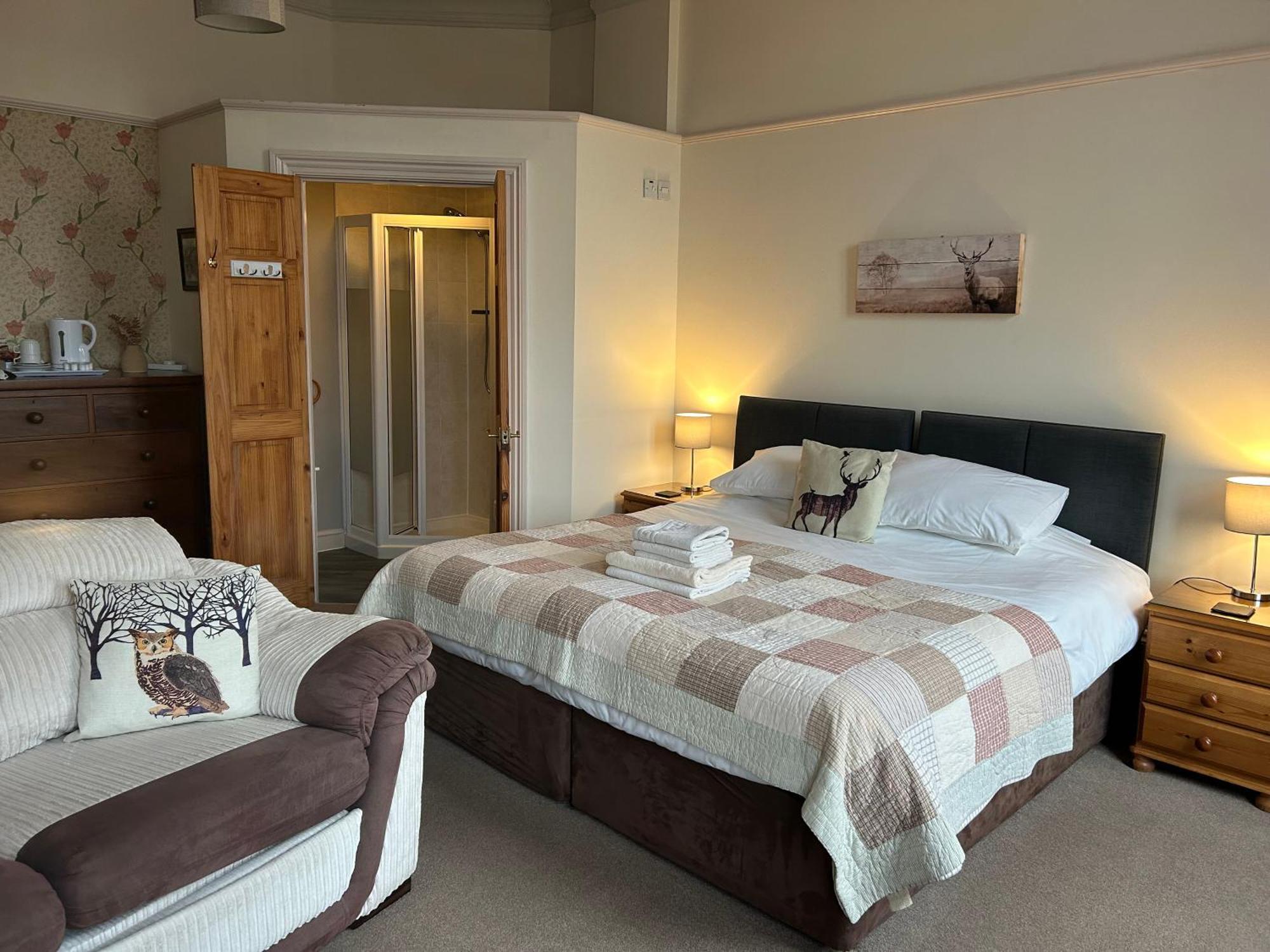Guest house Khyber Mount Whitby