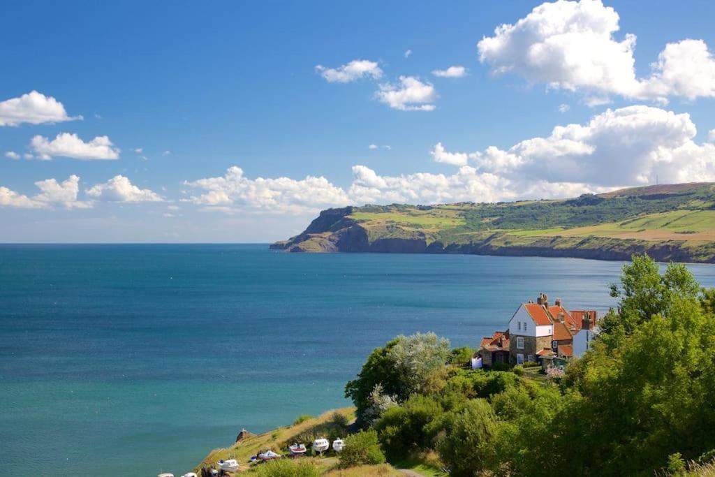 Holiday home Luxury Nautical Large - 2 Bedroom - Centre - Free Private Parking