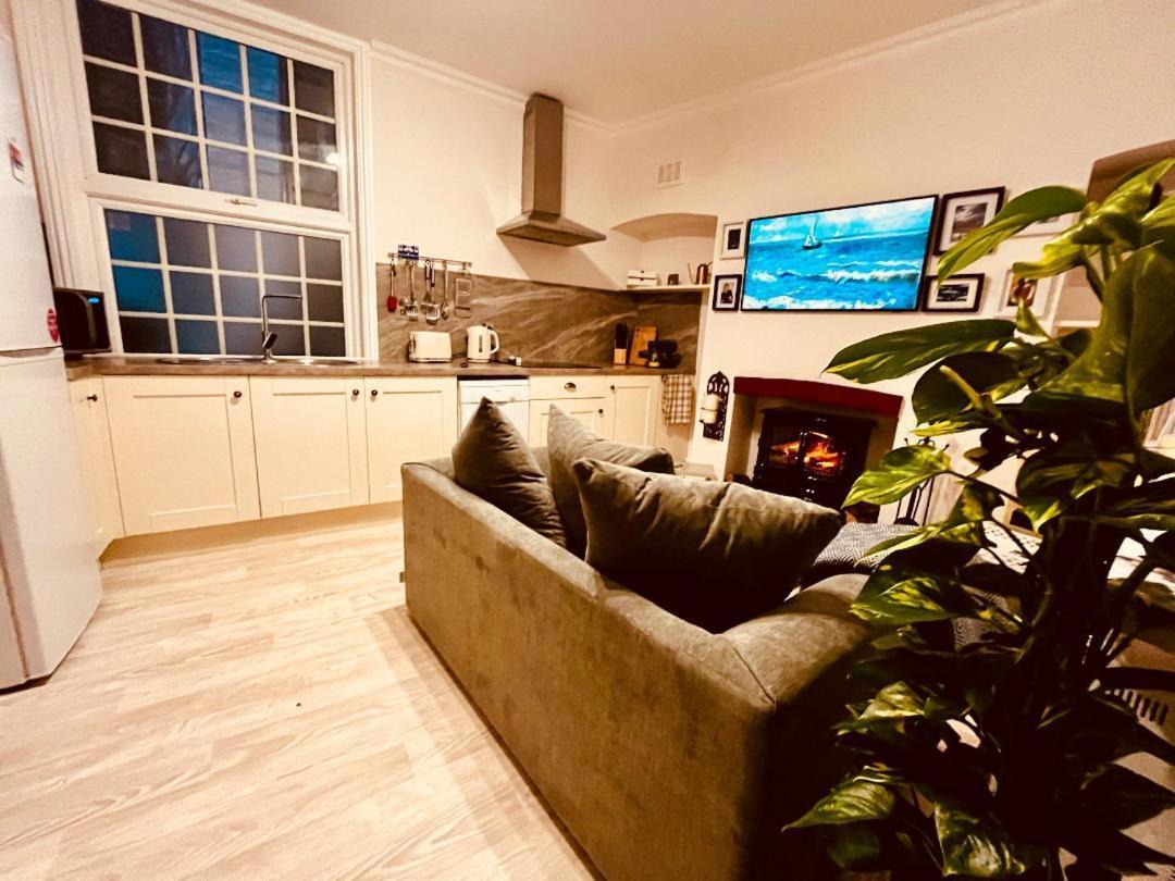 Ingleside Mews Apartment Whitby